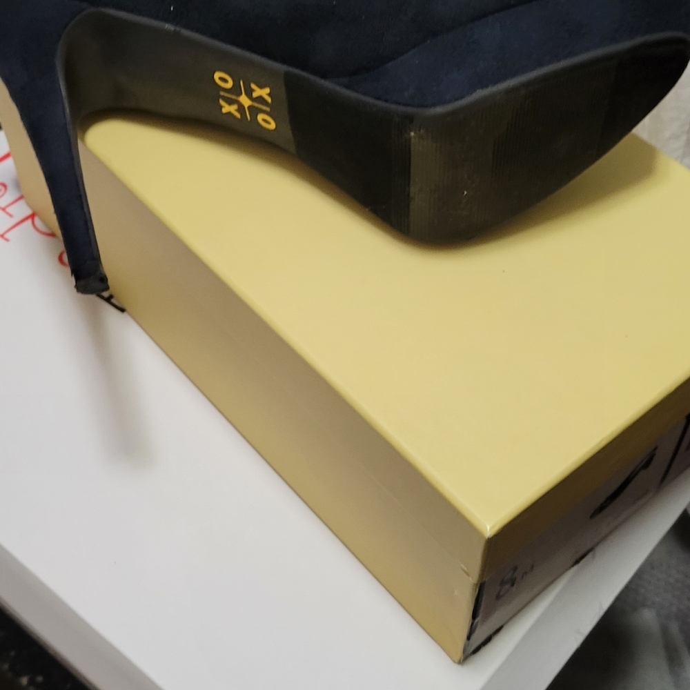 Suede boots - Picture 2 of 4